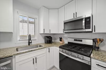 413 Elm Avenue, Glen Burnie, MD 21061 - Photo 13