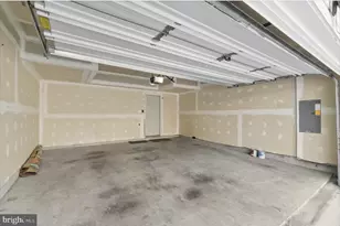 122 Kindred Way, Glen Burnie, MD 21061 - Photo 25