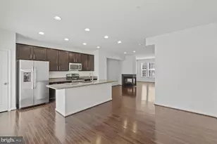 122 Kindred Way, Glen Burnie, MD 21061 - Photo 9