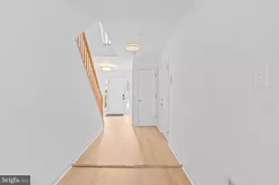 8725 Silent Ct, Odenton, MD 21113 - Photo 9