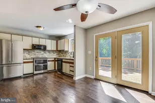 1382 Almond Dr, Annapolis, MD 21409 - Photo 3