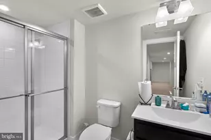 8193 Hickory Hollow Dr, Glen Burnie, MD 21060 - Photo 37