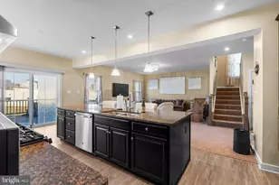 8193 Hickory Hollow Dr, Glen Burnie, MD 21060 - Photo 13