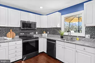 787 Powhatan Beach Rd, Pasadena, MD 21122 - Photo 31