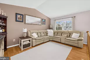 753 210th St, Pasadena, MD 21122 - Photo 9