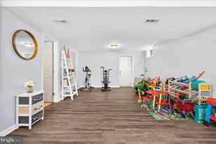 753 210th St, Pasadena, MD 21122 - Photo 29