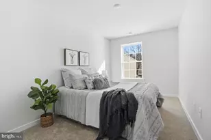 715 Hammonds Ln, Brooklyn, MD 21225 - Photo 17