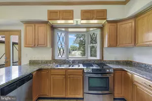 212 Greenland Beach Rd, Curtis Bay, MD 21226 - Photo 9