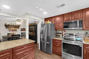 8085 Castle Rock Ct, Pasadena, MD 21122 - Photo 11