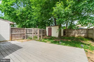8085 Castle Rock Ct, Pasadena, MD 21122 - Photo 31