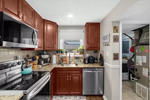 8085 Castle Rock Ct, Pasadena, MD 21122 - Photo 11