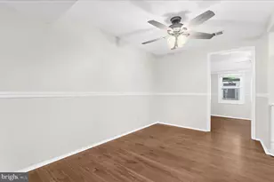 8085 Castle Rock Ct, Pasadena, MD 21122 - Photo 9
