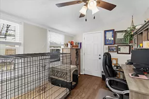 8085 Castle Rock Ct, Pasadena, MD 21122 - Photo 15