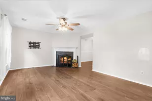 8085 Castle Rock Ct, Pasadena, MD 21122 - Photo 7