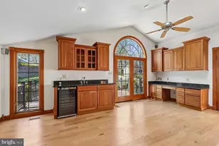 326 Cedar Ln, Annapolis, MD 21403 - Photo 19