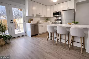 1490 Mara Vista Ct, Crofton, MD 21114 - Photo 3