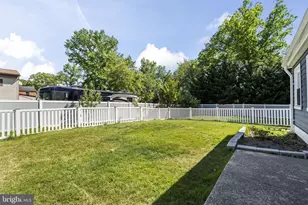 8005 Woodholme Cir, Pasadena, MD 21122 - Photo 5
