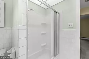 8005 Woodholme Cir, Pasadena, MD 21122 - Photo 35