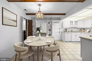 8005 Woodholme Cir, Pasadena, MD 21122 - Photo 9
