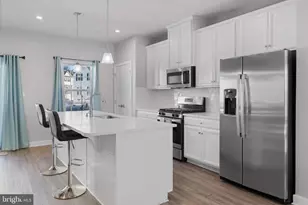 110 Bethlehem Pl, Brooklyn, MD 21225 - Photo 11