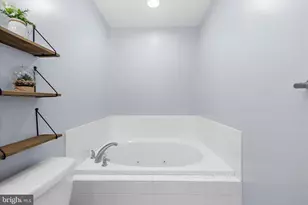 813 201st St, Pasadena, MD 21122 - Photo 37