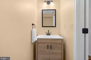 813 201st St, Pasadena, MD 21122 - Photo 21