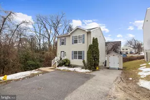 813 201st St, Pasadena, MD 21122 - Photo 3