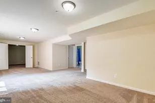 301 Robert Price Ct, Glen Burnie, MD 21060 - Photo 33