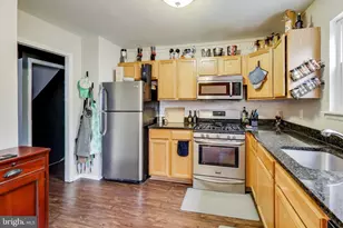 588 Valleywood Rd, Millersville, MD 21108 - Photo 7