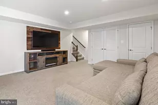 8249 Hickory Hollow Dr, Glen Burnie, MD 21060 - Photo 35