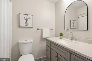 7940 Covington Ave, Glen Burnie, MD 21061 - Photo 23