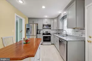 1202 Hillcreek Rd, Pasadena, MD 21122 - Photo 11