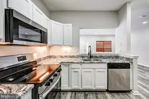 300 Roff Point Dr, Odenton, MD 21113 - Photo 11