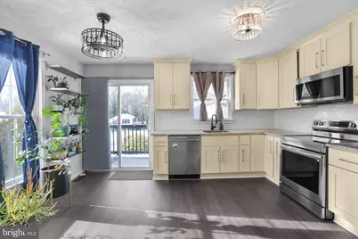 7707 Lake Circle, Pasadena, MD 21122 - Photo 5