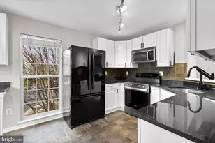 758 Howards Loop, Annapolis, MD 21401 - Photo 11