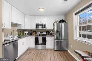 1683 Hart Ct, Crofton, MD 21114 - Photo 3