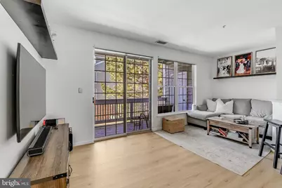 2006 Peggy Stewart Way #204, Annapolis, MD 21401 - Photo 9