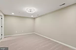 454 Renfro Ct, Glen Burnie, MD 21060 - Photo 15