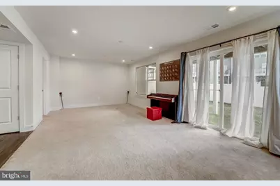 8382 Amber Beacon Circle, Millersville, MD 21108 - Photo 17