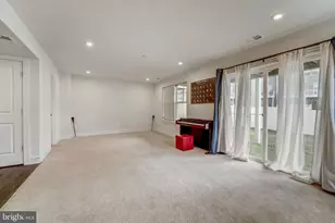 8382 Amber Beacon Cir, Millersville, MD 21108 - Photo 17