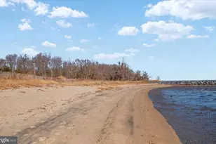 112 Elliott Pl, Edgewater, MD 21037 - Photo 3