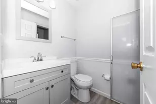 719 203rd St, Pasadena, MD 21122 - Photo 21