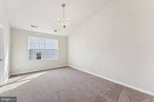 8705 Sagebrush Ln, Laurel, MD 20724 - Photo 15