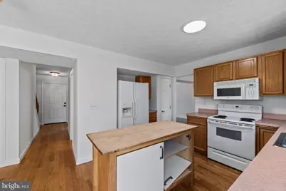 7756 Everd Avenue, Pasadena, MD 21122 - Photo 13
