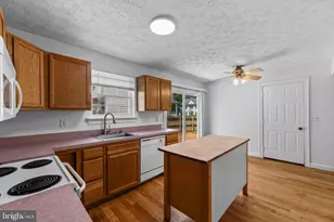 7756 Everd Ave, Pasadena, MD 21122 - Photo 11