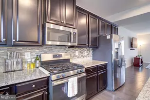 8244 Hickory Hollow Dr, Glen Burnie, MD 21060 - Photo 3