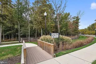 8244 Hickory Hollow Dr, Glen Burnie, MD 21060 - Photo 31