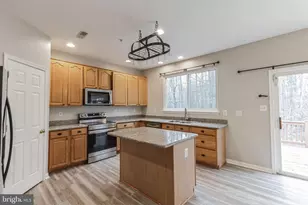 2602 Streamview Dr, Odenton, MD 21113 - Photo 5