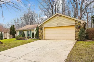 1010 Mastline Dr, Annapolis, MD 21401 - Photo 1