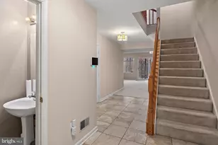 2720 Summers Ridge Dr, Odenton, MD 21113 - Photo 3